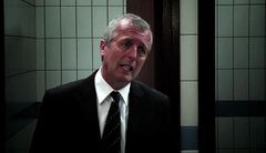 Louis Rolston interpreta Former UVF Commander