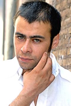 Manfredi Saavedra interpreta Biondo