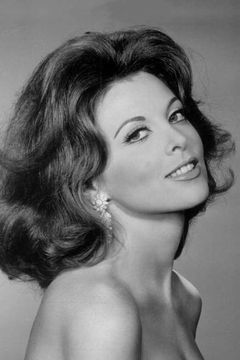 Tina Louise interpreta Clarissa