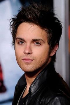 Thomas Dekker interpreta David McGowan