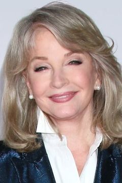 Deidre Hall interpreta Linda Horton