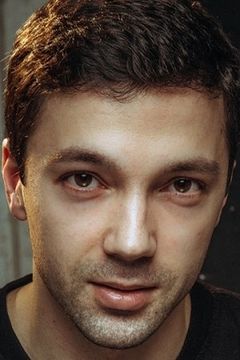 Egor Morozov interpreta The Orderly