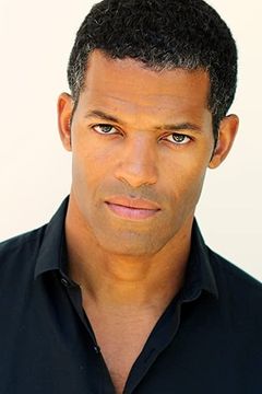Benjamin Patterson interpreta Skinny Teth Adam