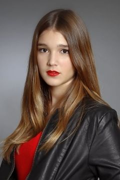 Carla Campra interpreta Irene