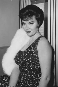 Sandra Warner interpreta Emily (uncredited)