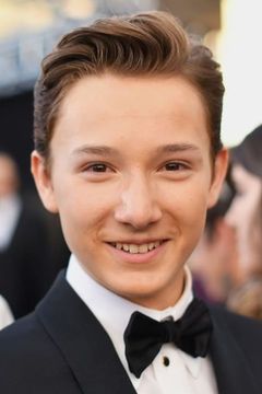 Skylar Gaertner interpreta Jonah Byrde