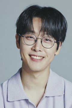Nam Ji-woo interpreta Lawyer