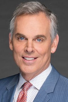 Colin Cowherd interpreta Colin Cowling (voice)