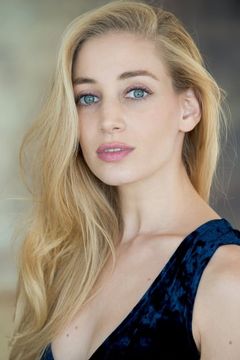 Inbal Amirav interpreta Model