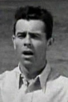 Ham Kinsey interpreta Mr. Kinsey / Elevator Operator