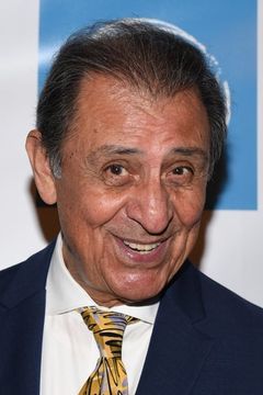 Emilio Delgado interpreta Roberto