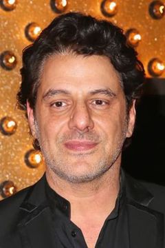 Vince Colosimo interpreta Jacob