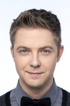 Ajay Fry interpreta Young Manuel