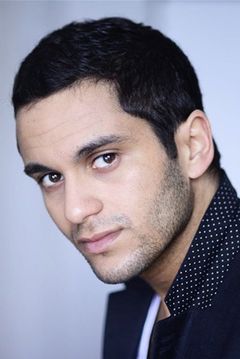 Malik Bentalha interpreta Ami de Cécile