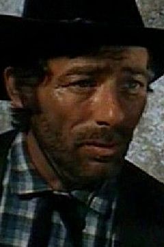 Luigi Ciavarro interpreta Slim - Member of Angel Eyes' Gang (uncredited)