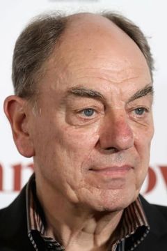 Alun Armstrong interpreta Lacourbe