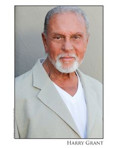 Harry Grant interpreta Shelby Overman