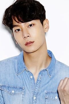 Lee Chul-woo interpreta Goyang's Gang