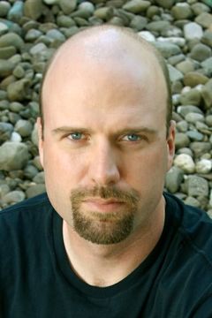Don Hewitt Jr. interpreta Another Bystander