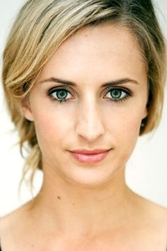 Fleur Saville interpreta Sally Hay Burton