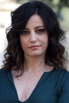 Alessia Barela interpreta Silvia Esposito