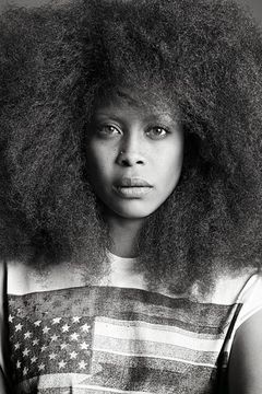 Erykah Badu interpreta Rose Rose