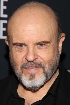 Marshall Napier interpreta Harry Ryan