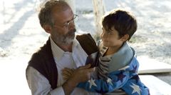 Vedat Erincin interpreta Storekeeper