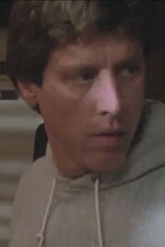 Jeffrey Bannister interpreta Man on walkie-talkie