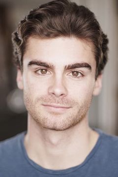 Duke Van Patten interpreta Ben
