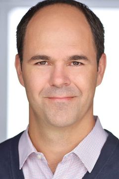 Ross Mackenzie interpreta Hannity POD Producer