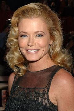 Sheree J. Wilson interpreta Alex Cahill
