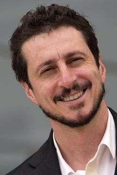 Luca Bizzarri interpreta Piero