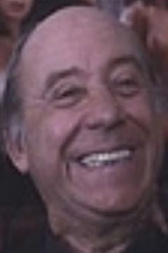 Renato Moretti interpreta Pietro