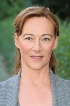 Dinah Geiger interpreta Doctor