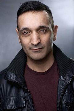 Sid Akbar Ali interpreta Jim