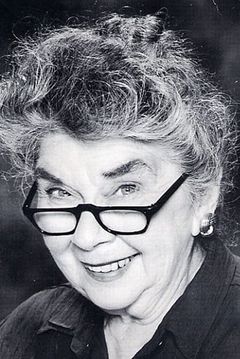 Helen Slayton-Hughes interpreta Grandma