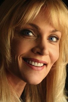 Daphne Ashbrook interpreta Amanda Bonner
