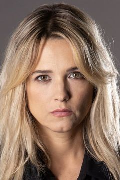 Francesca Barra interpreta Self