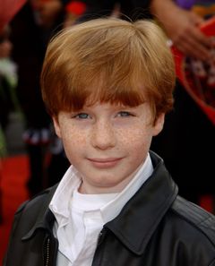 Freddie Popplewell interpreta Michael Darling