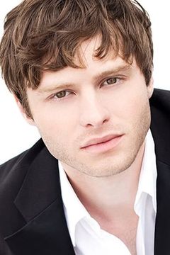 Bobby Steggert interpreta Samuel Yoder Jr.