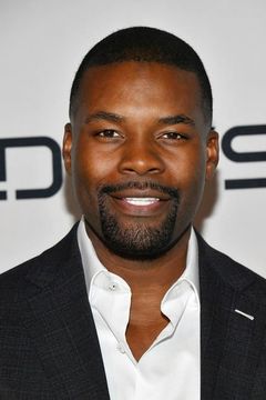 Amin Joseph interpreta Kevin Gaines