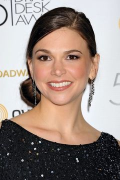 Sutton Foster interpreta Liza Miller