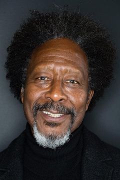 Clarke Peters interpreta Jonas Pierce