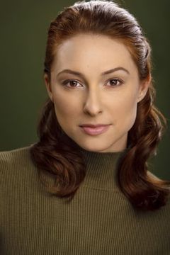 Hannah Brantley interpreta Jenna Ryder