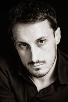 Christian Serritiello interpreta NSA Officer