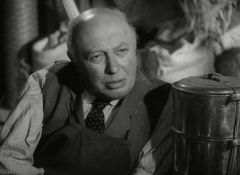 Frank Tickle interpreta Citizen (uncredited)
