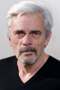 Jean-Luc Jacquot interpreta Claude Barnès