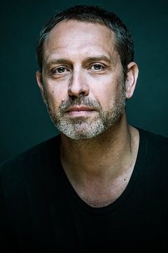 Frédéric Anscombre interpreta Depaul