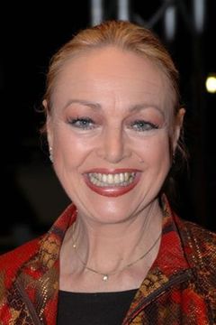 Barbara Schöne interpreta Ingrid Peters